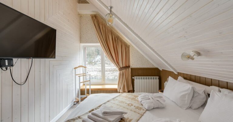 découvrez une sélection d'accommodations adaptées à tous les besoins et budgets : hôtels, appartements, maisons de vacances et plus encore. trouvez l'hébergement idéal pour votre prochain séjour en toute simplicité.