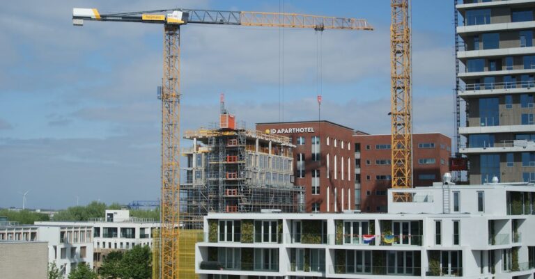 découvrez les avantages d’un séjour dans un aparthotel : combinez le confort d’un appartement avec les services d’un hôtel pour un voyage flexible, pratique et convivial, que ce soit pour une escapade de quelques jours ou un long séjour.