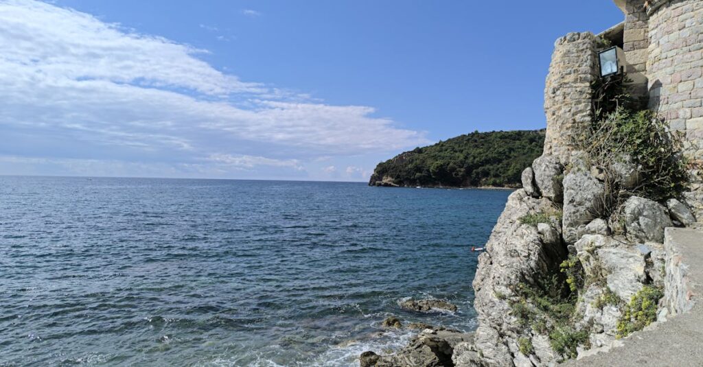 découvrez les meilleures destinations pour des vacances à la plage inoubliables : conseils pratiques, activités en bord de mer et astuces pour profiter pleinement du soleil et du sable fin.