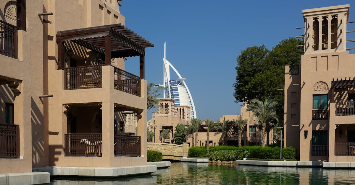 découvrez hotel talk show, le rendez-vous incontournable pour tout savoir sur les coulisses de l'hôtellerie, avec interviews, conseils et actualités du secteur.