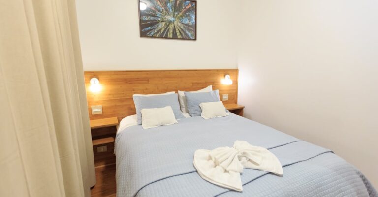 découvrez nos options d'hébergement confortables et adaptées à tous vos besoins pour un séjour inoubliable.