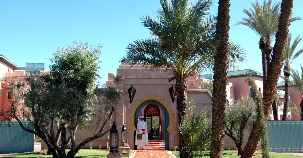 découvrez les meilleurs hôtels tout compris à marrakech pour un séjour détente, gastronomie et activités sans souci au cœur du maroc.
