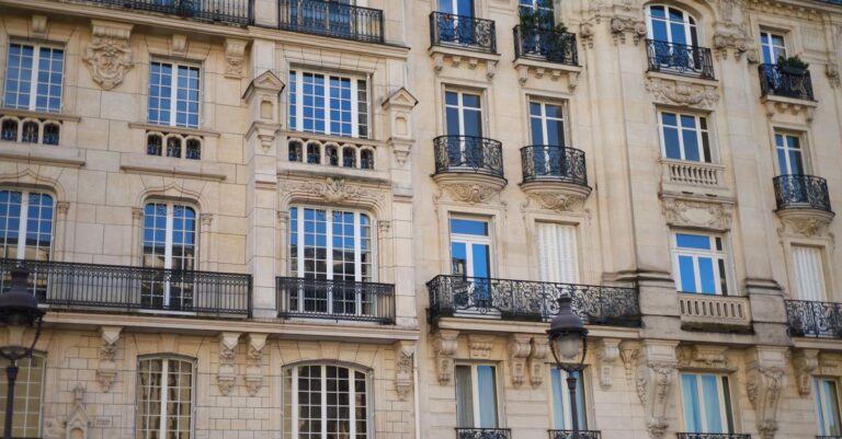 découvrez nos appartements avec services à paris, alliant confort, flexibilité et emplacement idéal pour un séjour inoubliable au cœur de la capitale.